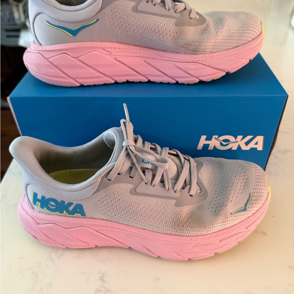 Hoka Arahi 7